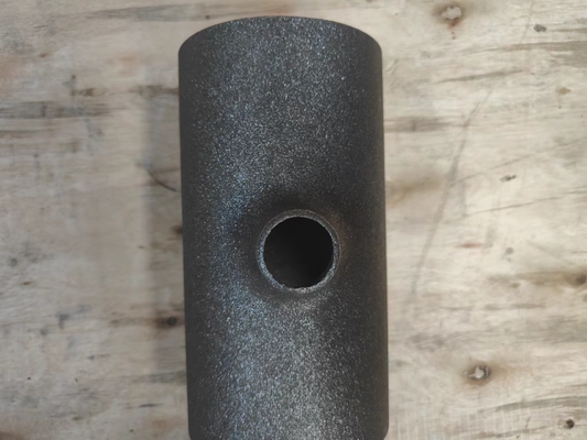 Butt Weld Sch5s Carbon Steel Tee trong hộp gỗ Sơn đen
