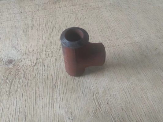 Sch40 Sch80 Std Equal A234WPB Thép carbon Tee cho đường ống Sơn bề mặt đen