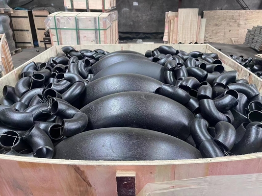 Khuỷu tay hàn mông 426mm Gost En10253-2 Tranh sơn đen phun cát tiêu chuẩn Astm
