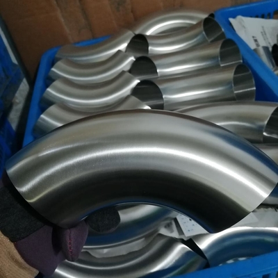 R1 R1.5 Ống thép 90 độ Cút A234 Wpb Mông sơn đen