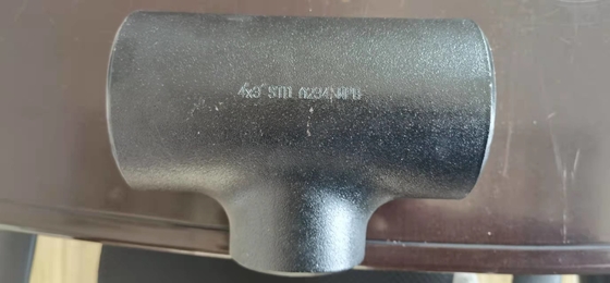 DIN2615 Carbon Steel Tee Sch20 Sch10 Dn15-Dn1200 STD Sơn đen
