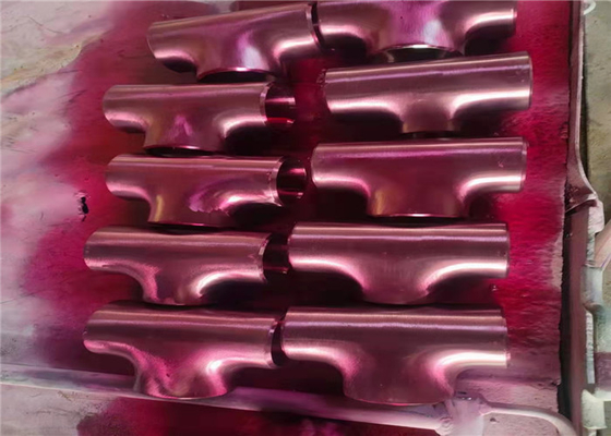 ASME B16.9 Thép cacbon khử Tê DIN 2615 Dầu chống rỉ hàn Butt